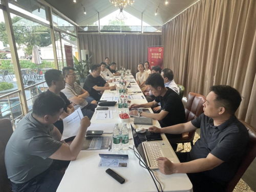 七大物业探访“阳澄精灵”大闸蟹养殖基地共绘生态合作蓝图(图2)