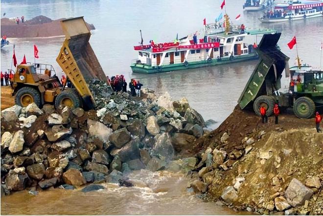 早就该炸掉？令陕西人民怨声载道的三门峡大坝是壮举还是教训？(图9)