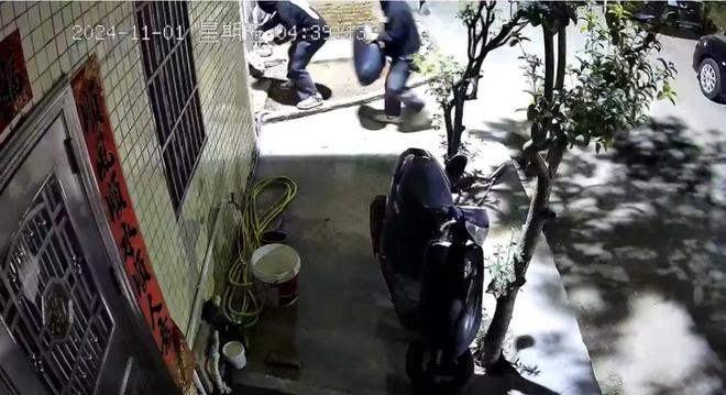 河源2名阿兴仔凌晨偷鸡摸狗！(图1)
