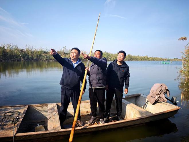 “智慧蟹塘”助力微山高楼河蟹养殖风险减量(图2)