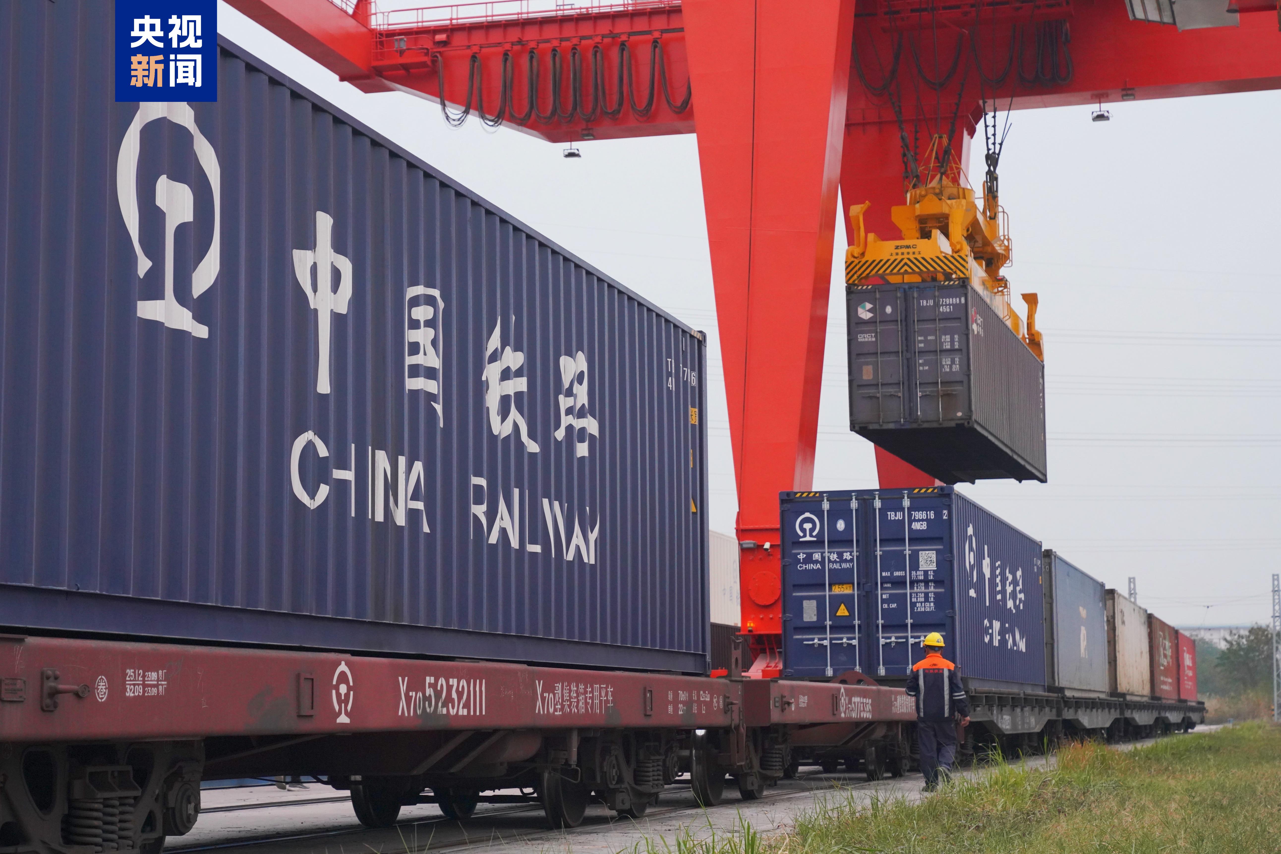 杏彩体育5次刷新单月纪录!2024年广西始发中越班列累计发运货物同比增1153%(图1)