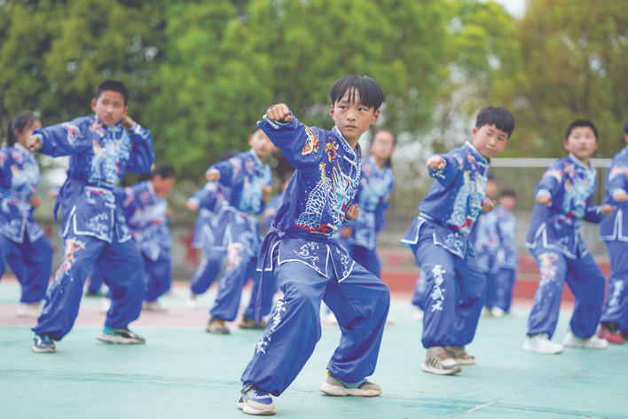 一江两岸正风华半是繁城半田园(图6)